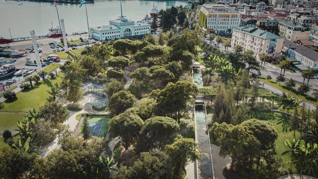 Batumi Park, stills, frame 02